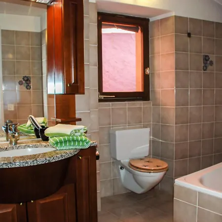 Busbai By Interhome Ronco sopra Ascona